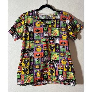 Bio Bring It On Women's Size M Halloween V-Neck Scrub Top Ghosts Monsters